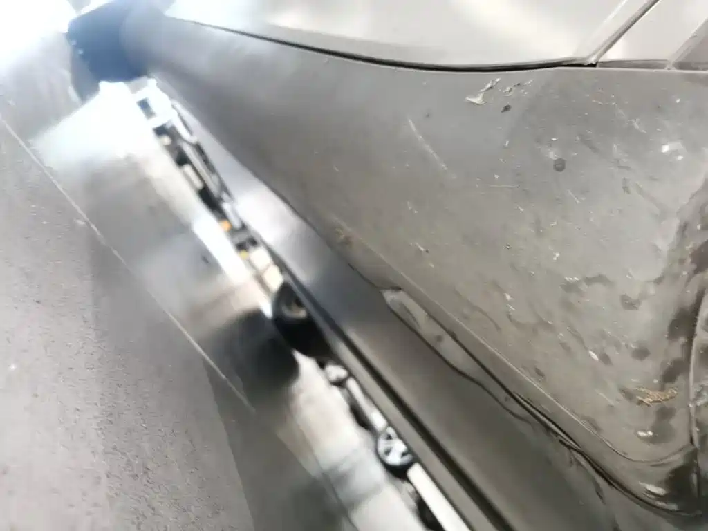 Tesla Model Y — миниатюра 21
