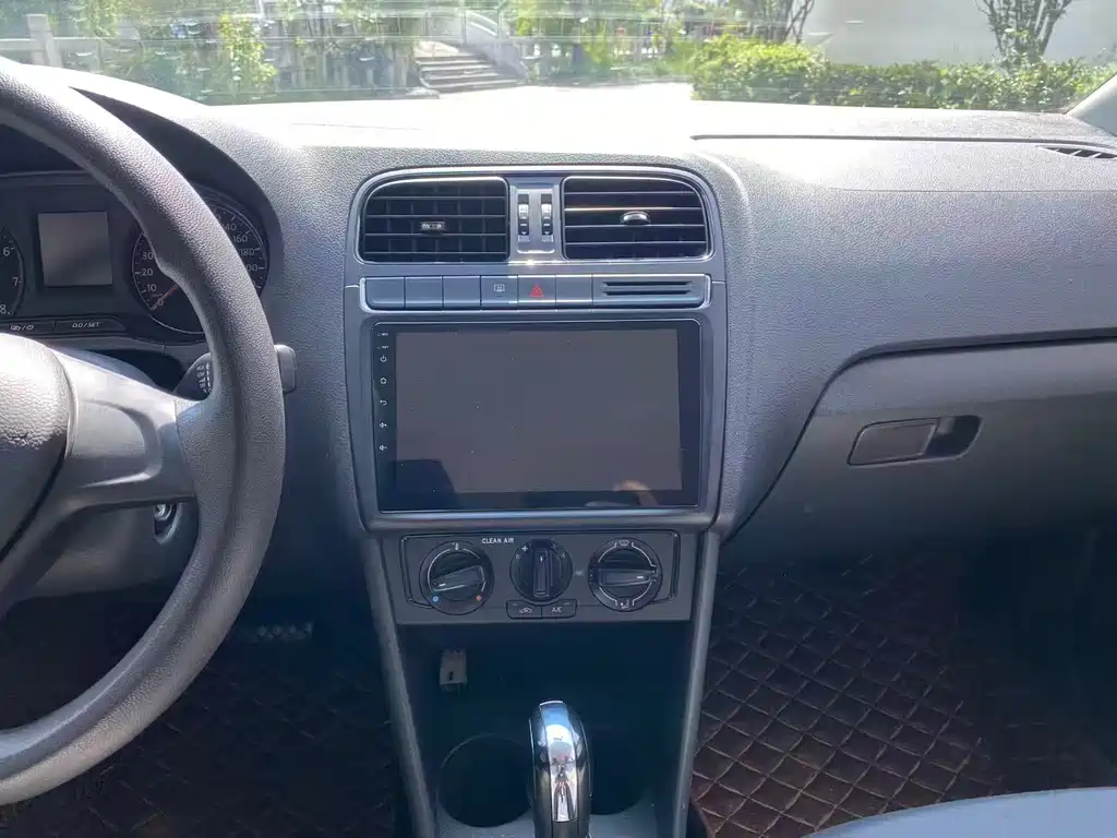 Volkswagen Polo — миниатюра 9