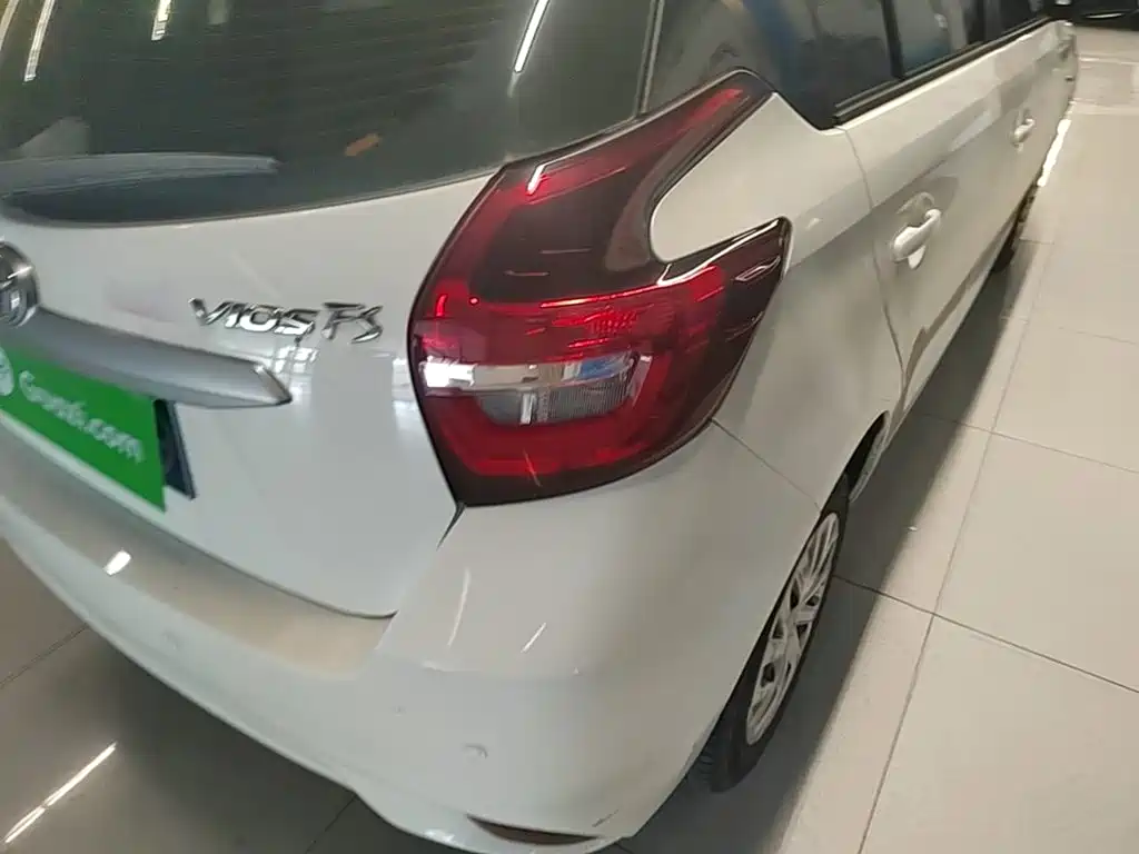 Toyota Vios FS — миниатюра 8