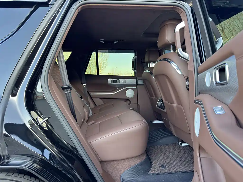 TANK TANK 700 NEW ENERGY