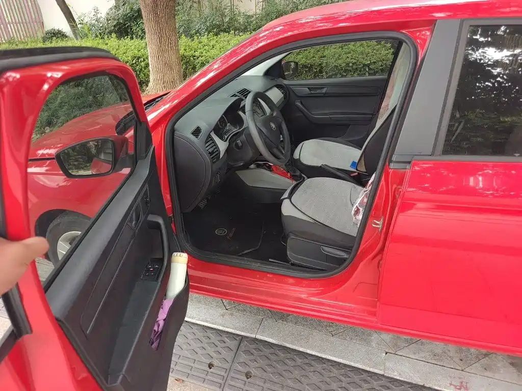 Skoda Fabia — миниатюра 14
