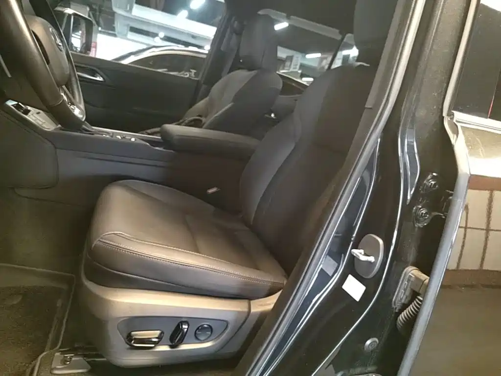 Lexus GX — миниатюра 15