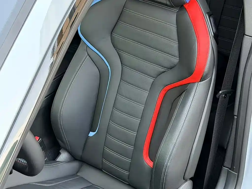 BMW M2 — миниатюра 8