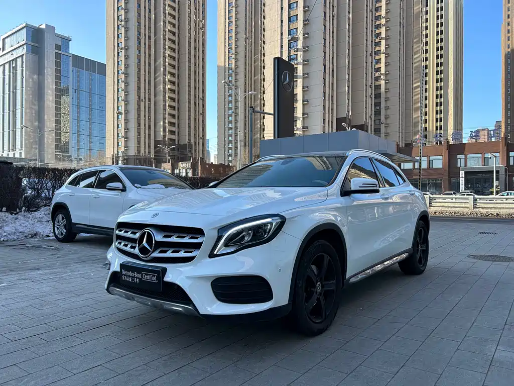 Mercedes-Benz GLA 2020