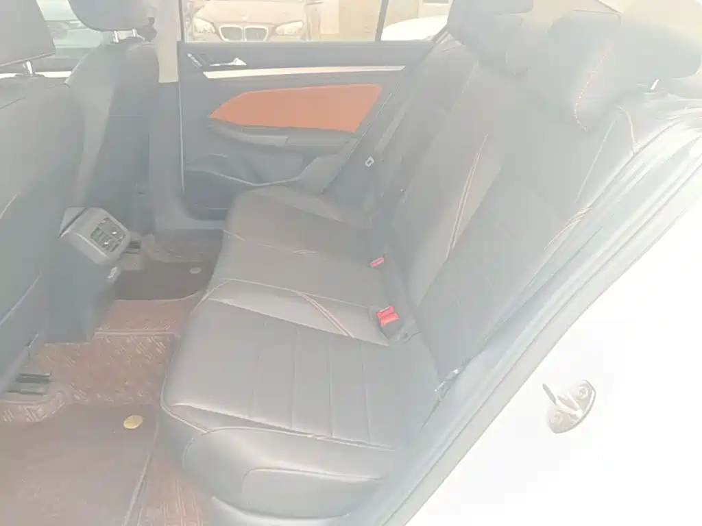 Volkswagen Bora — миниатюра 17