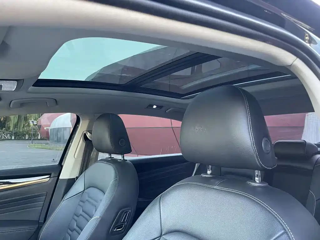 Volkswagen Passat — миниатюра 26