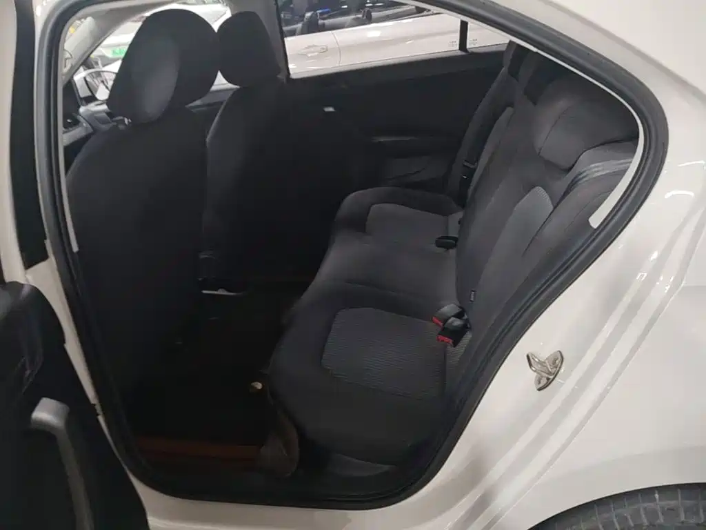 Volkswagen Santana — миниатюра 17