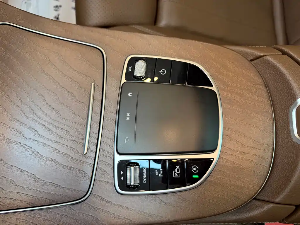 Mercedes-Benz E-Class E 2023 E 300 L Fashion