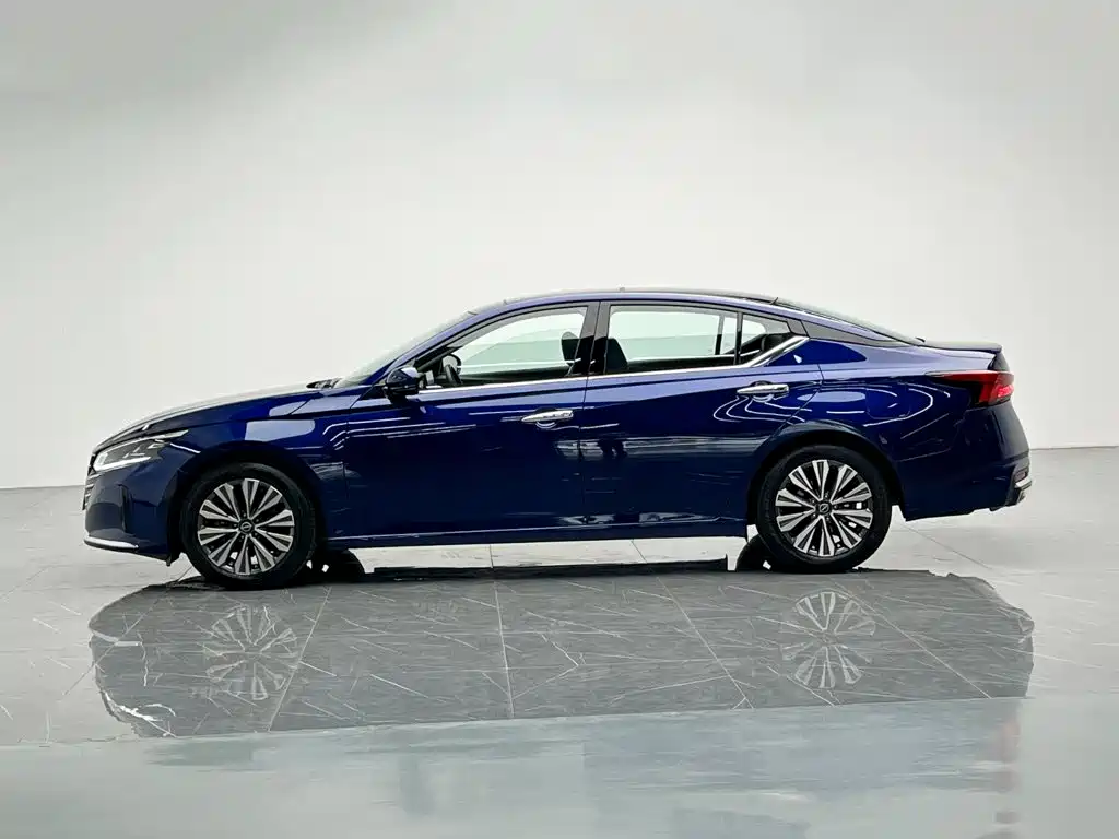 Nissan Teana — миниатюра 3
