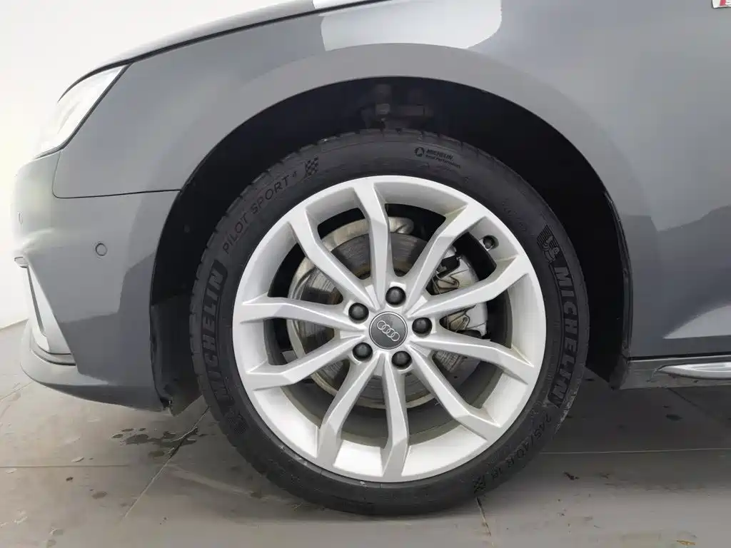 Audi A4L — миниатюра 17
