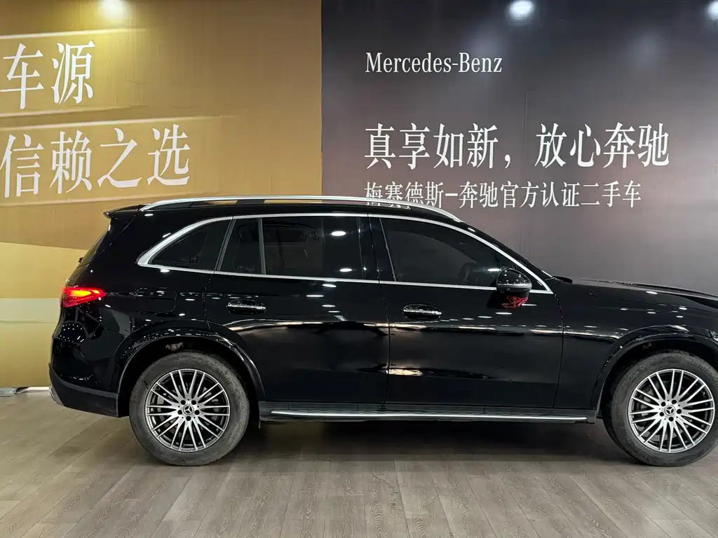 MERCEDES-BENZ GLC
