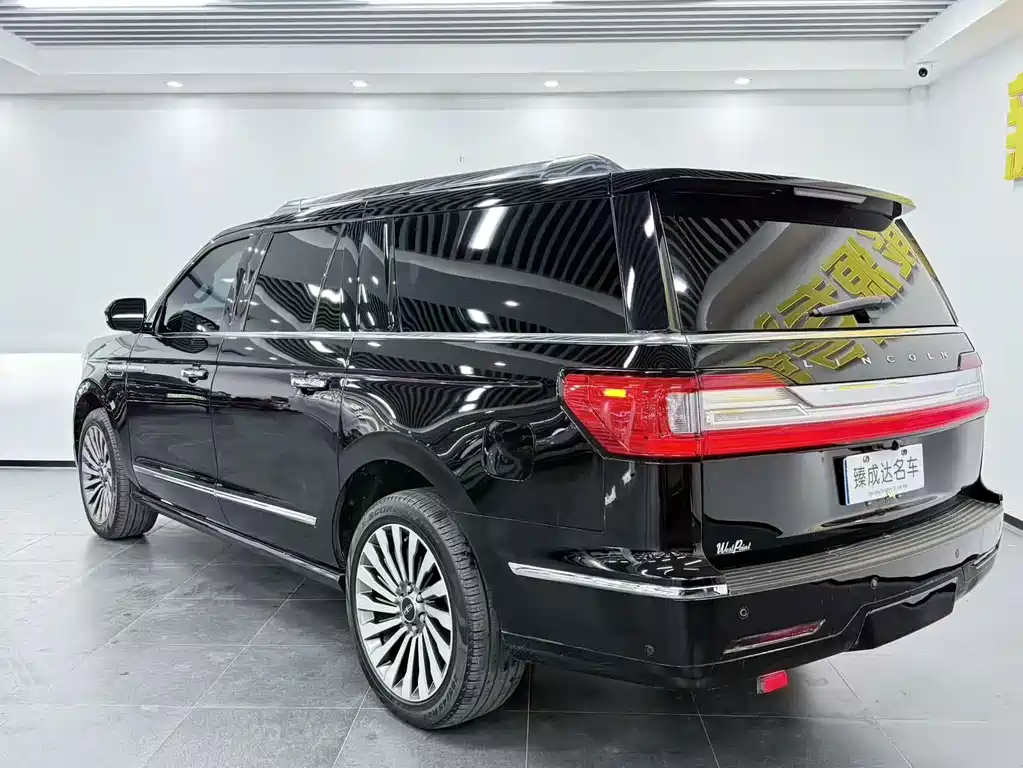 Lincoln Navigator — миниатюра 5
