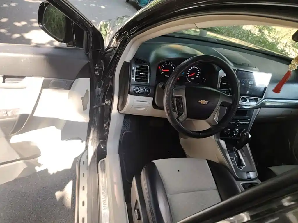 Chevrolet Captiva — миниатюра 16