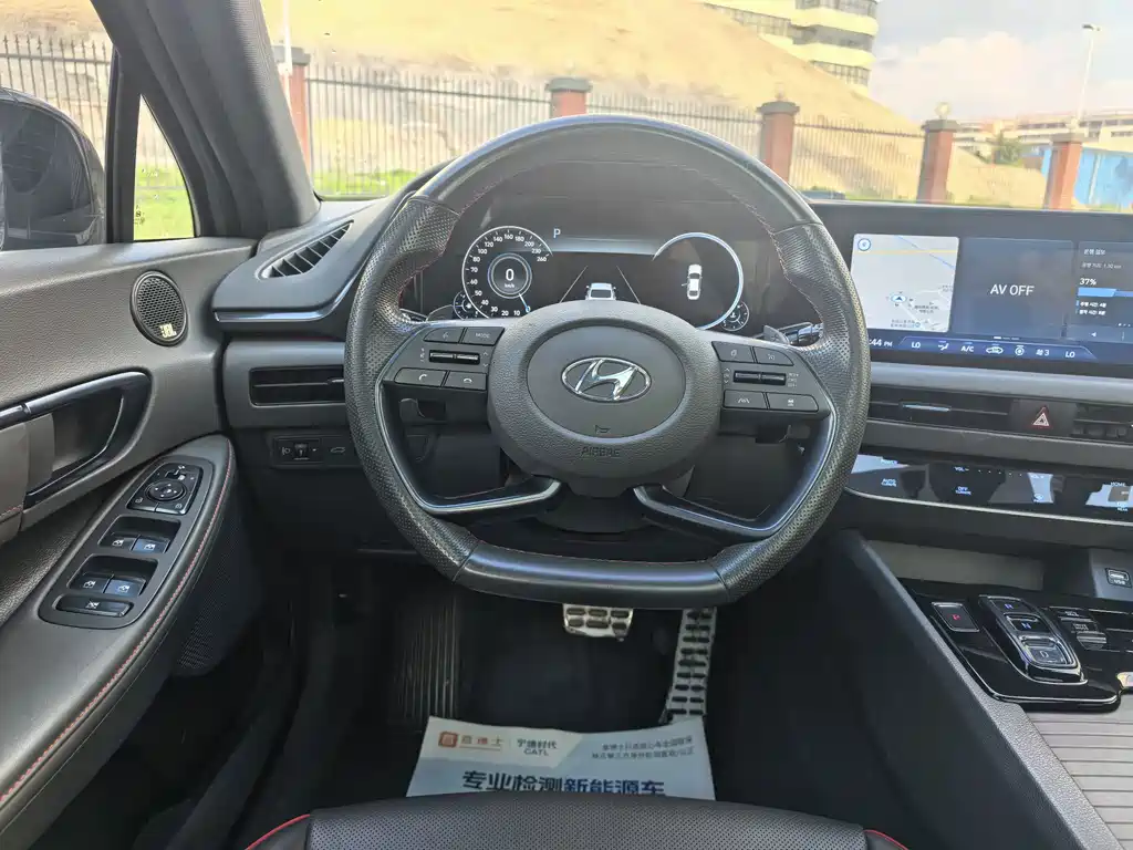 Hyundai Sonata — миниатюра 18