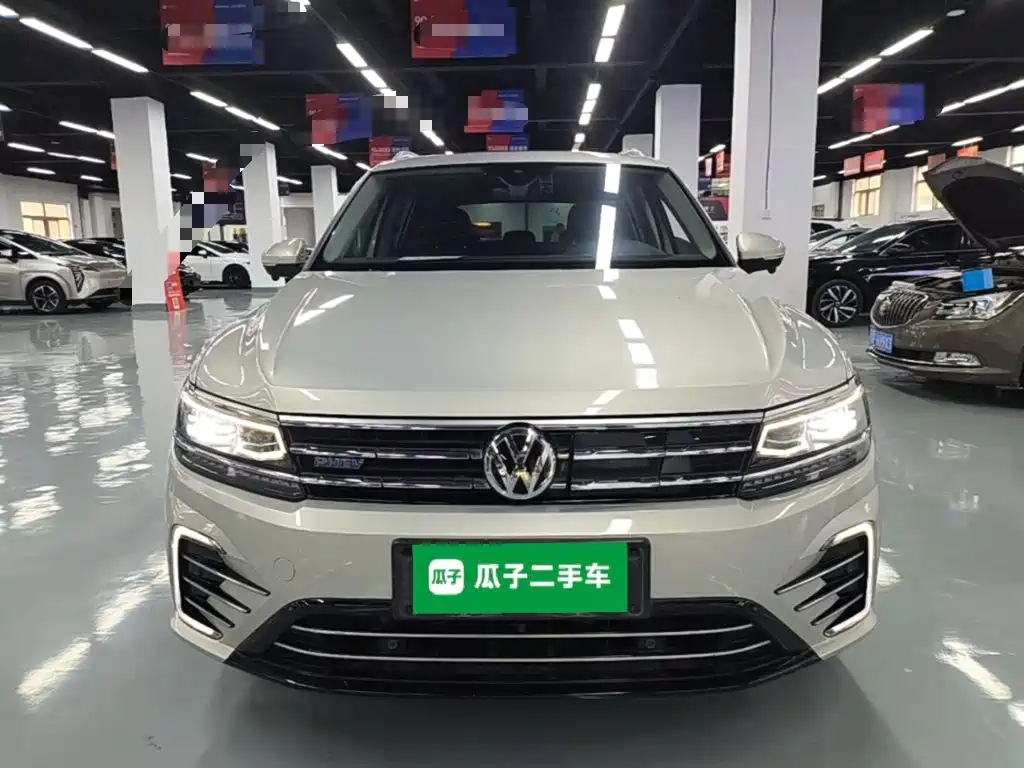 Volkswagen Tiguan L PHEV — миниатюра 3