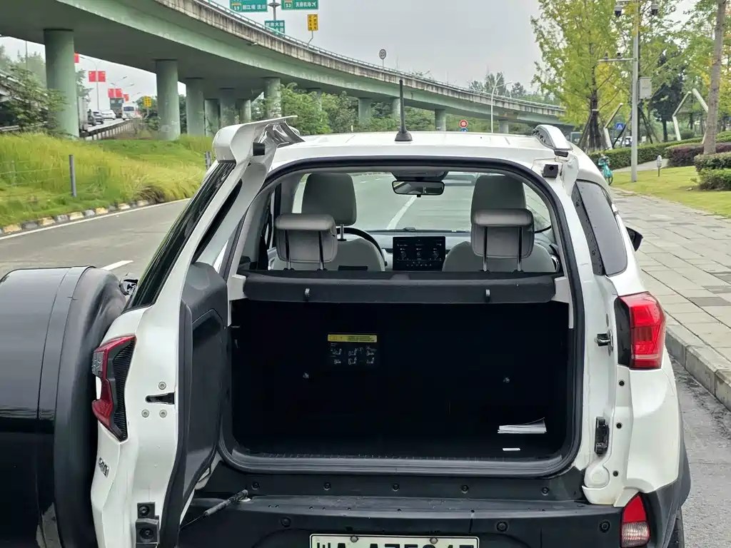 BYD Yuan Pro — миниатюра 15