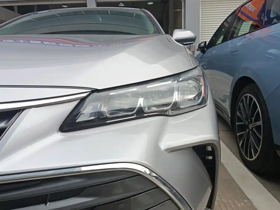 Toyota Avalon — миниатюра 5