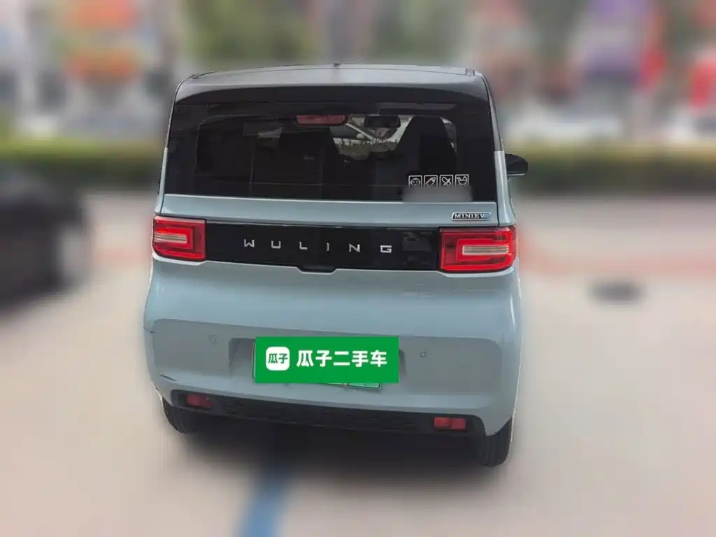 Wuling MINIEV — миниатюра 4