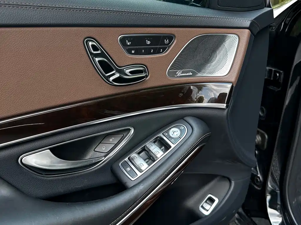 Mercedes-Benz S-Class — миниатюра 8