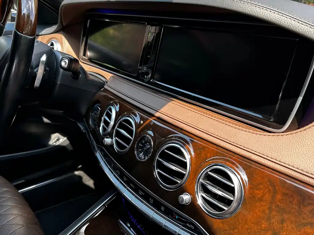 Mercedes-Benz S-Class — миниатюра 12
