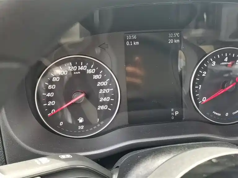 Mercedes-Benz Vito 2024 2.0T Elite 7 мест