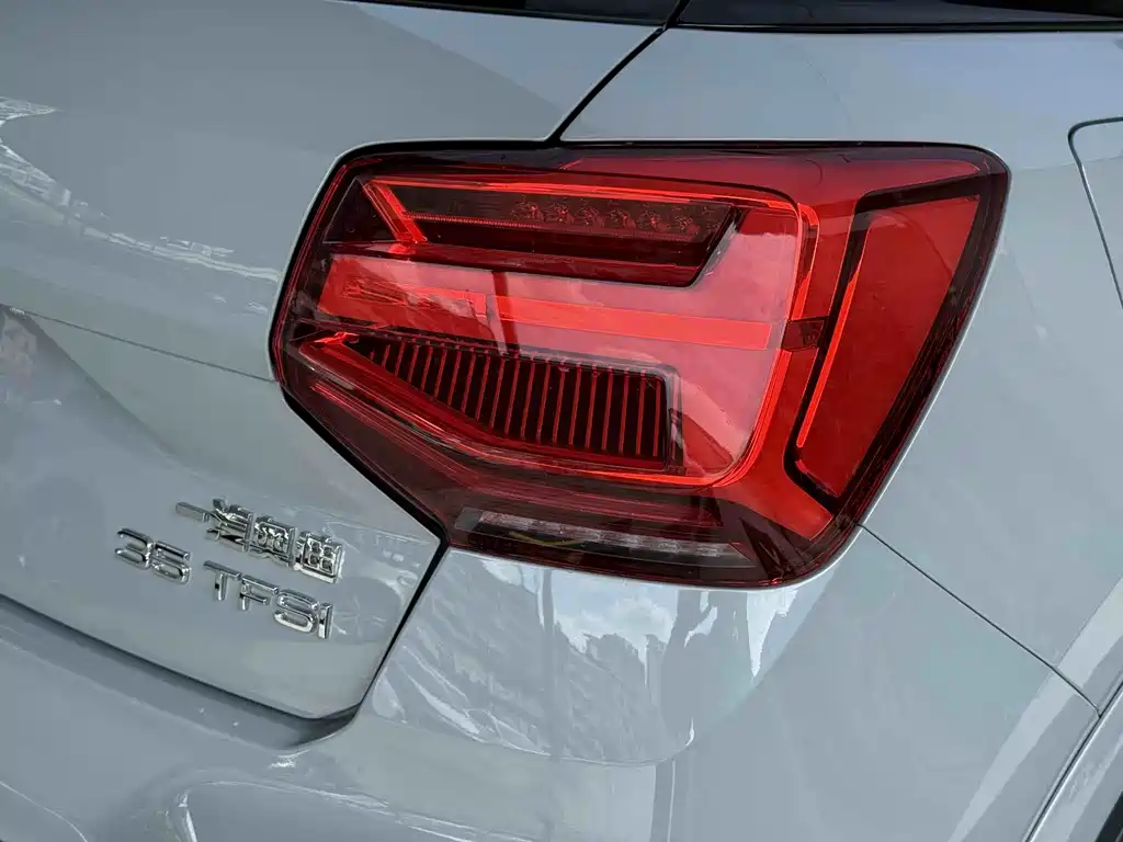 Audi Q2L — миниатюра 25