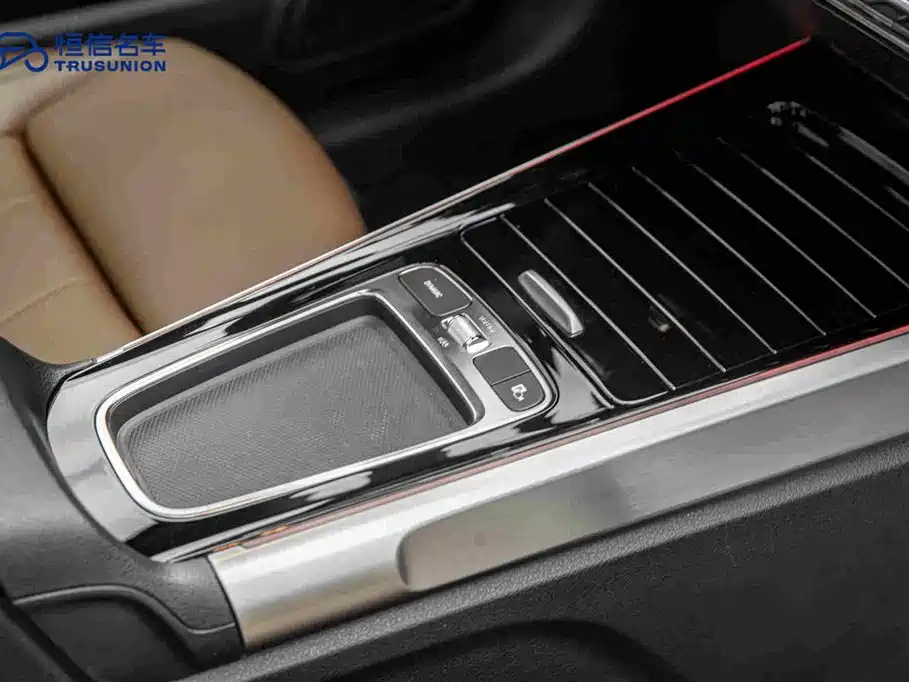 Mercedes-Benz GLB — миниатюра 19