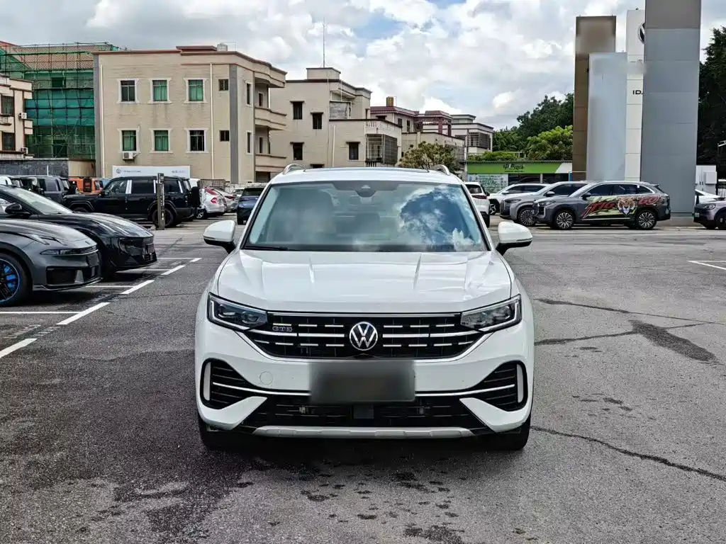 Volkswagen 探岳 GTE — миниатюра 8