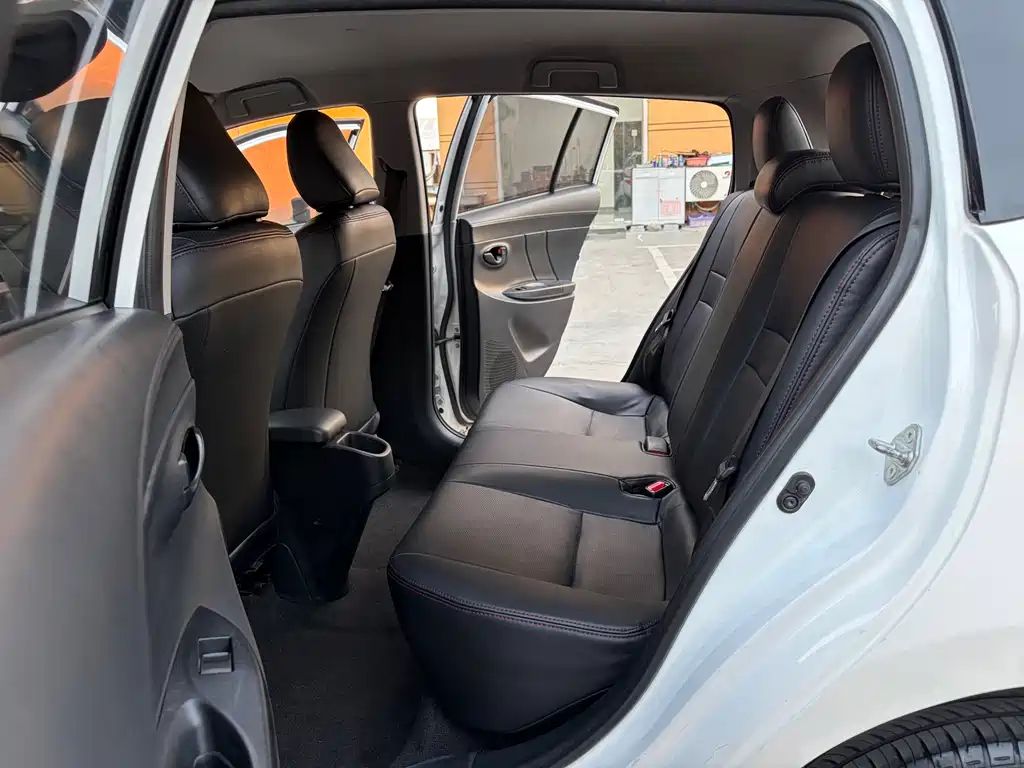 Toyota Yaris L — миниатюра 12