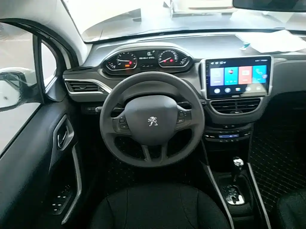 Peugeot 2008 — миниатюра 11