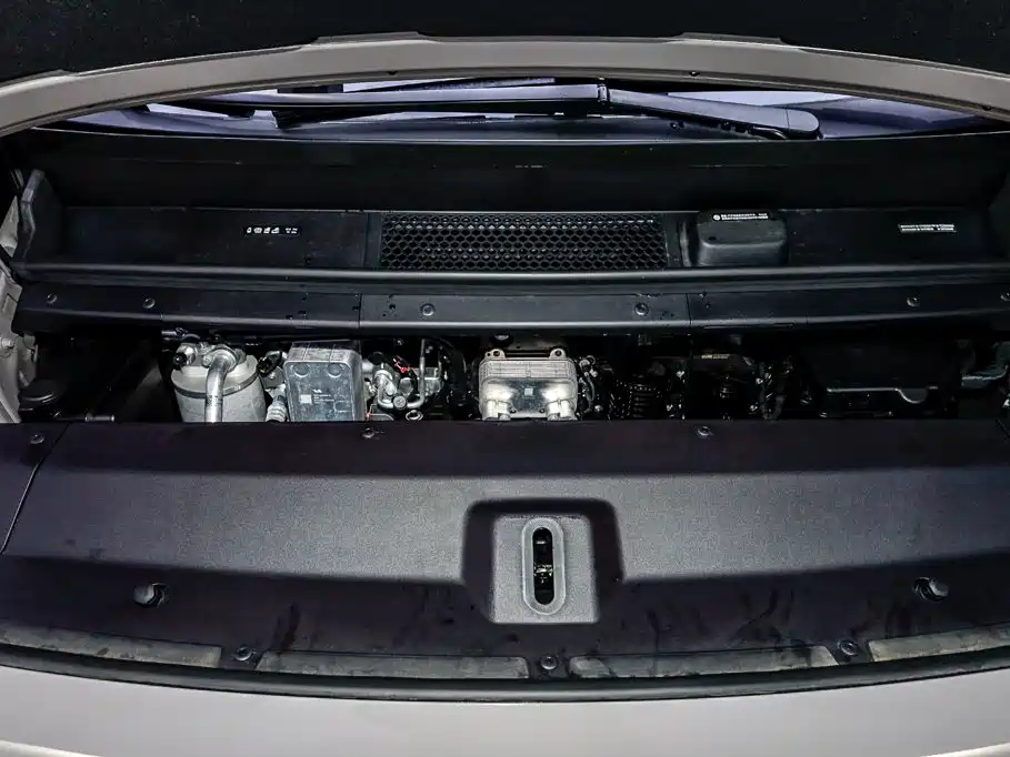 Li Auto Li MEGA — миниатюра 17