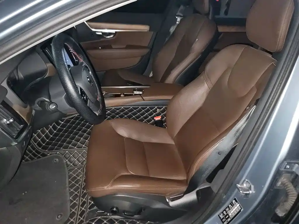 Volvo S90 — миниатюра 8