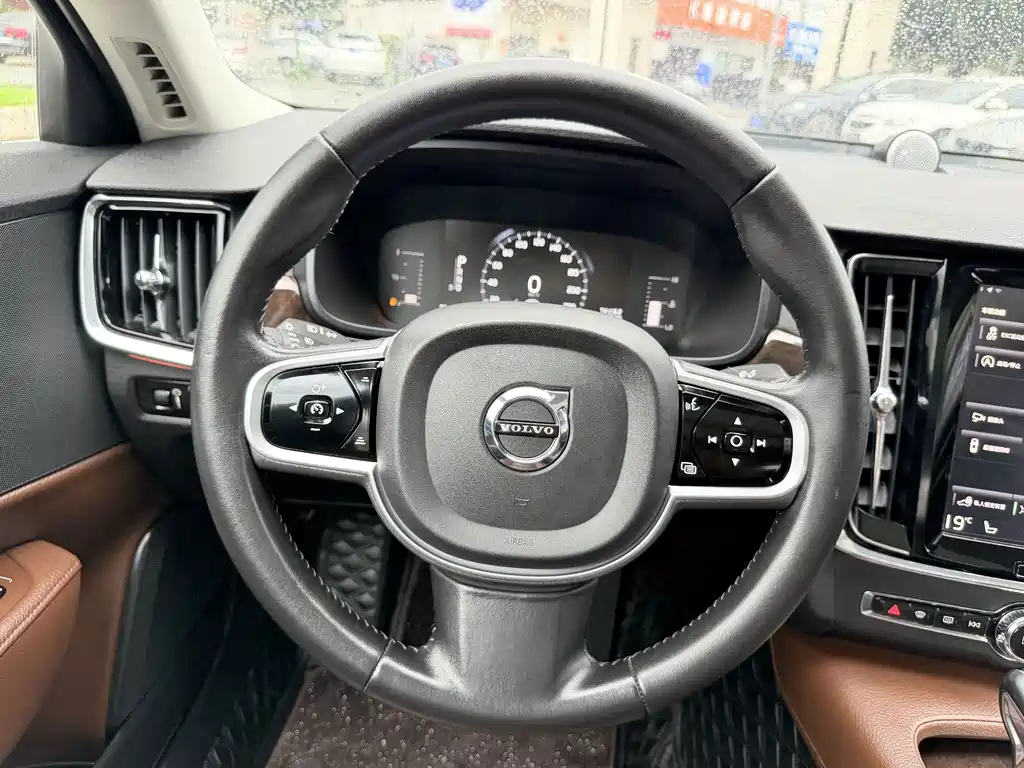 Volvo S90 — фотографии объявления, Фото 9