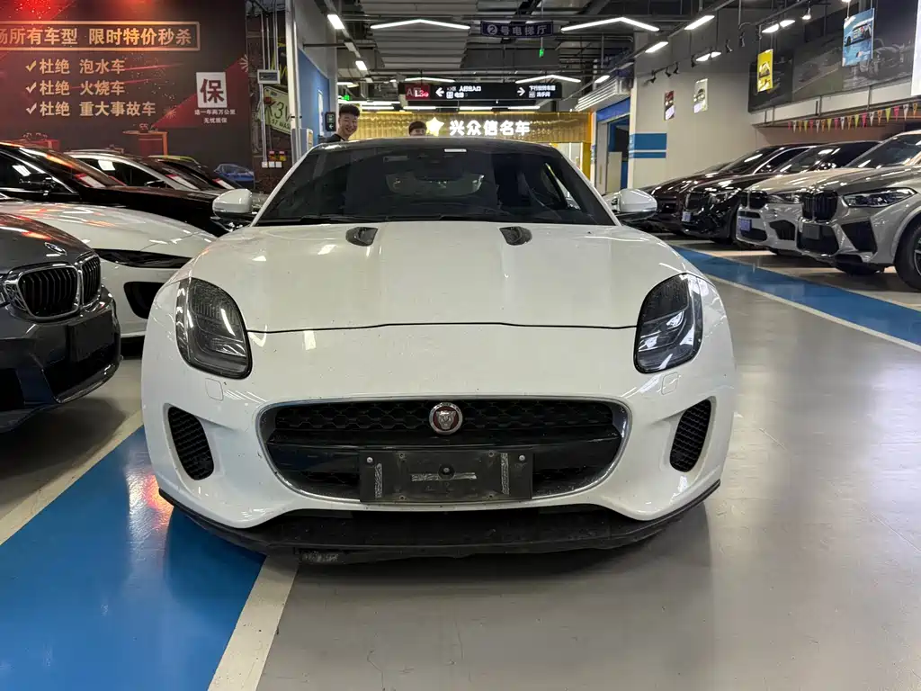 Jaguar F-Type 2019 2.0T
