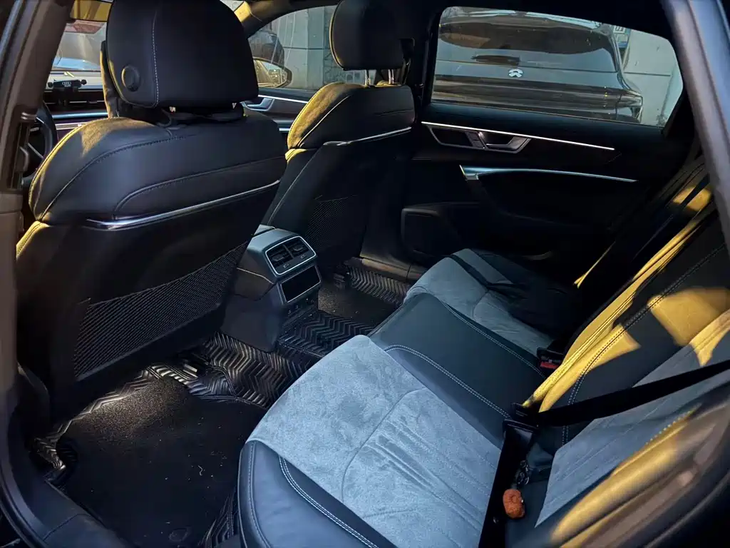 Audi A6L 2023 45 TFSI quattro