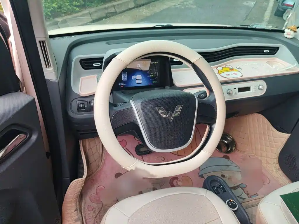 Wuling MINIEV — миниатюра 3