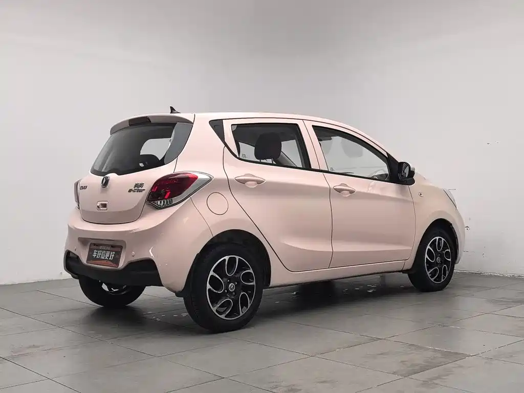 Changan Benben E-Star — миниатюра 2