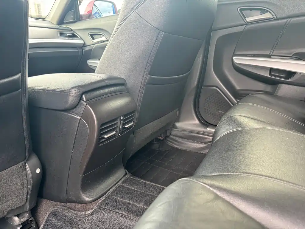 Honda Crosstour — миниатюра 9