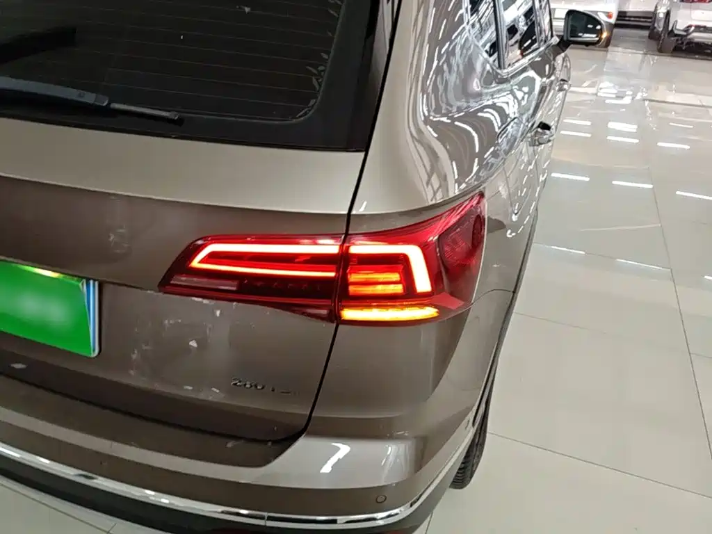 Volkswagen Tharu — миниатюра 8
