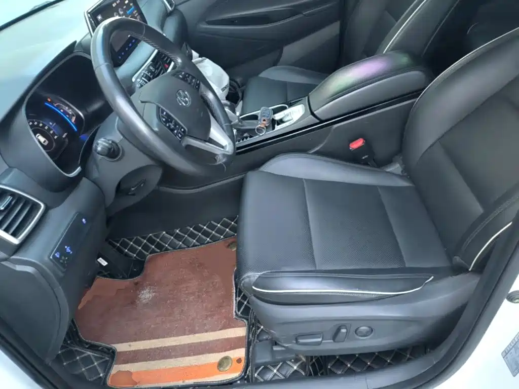 Hyundai Tucson — миниатюра 15