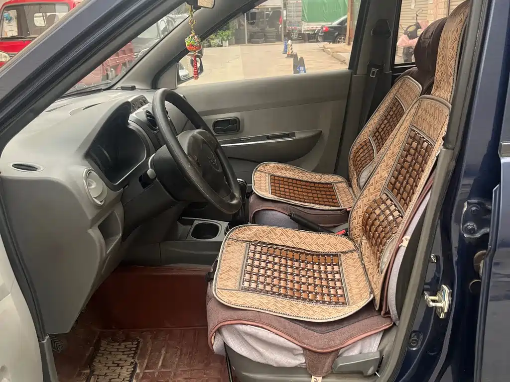 Wuling Hongguang — миниатюра 4