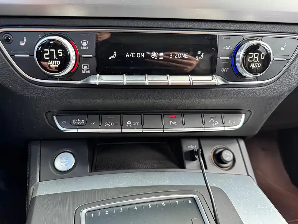 Audi Q5L — миниатюра 33