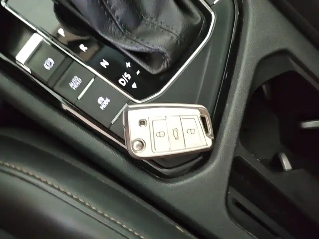 Volkswagen Tharu — миниатюра 9