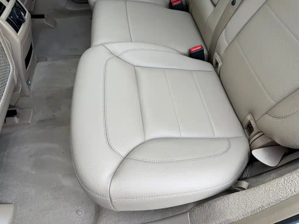 Mercedes-Benz M-Class — миниатюра 18