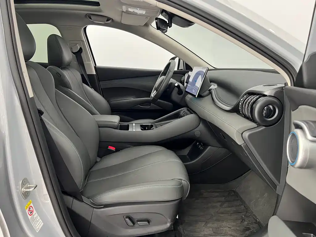 BYD Yuan Plus — миниатюра 11