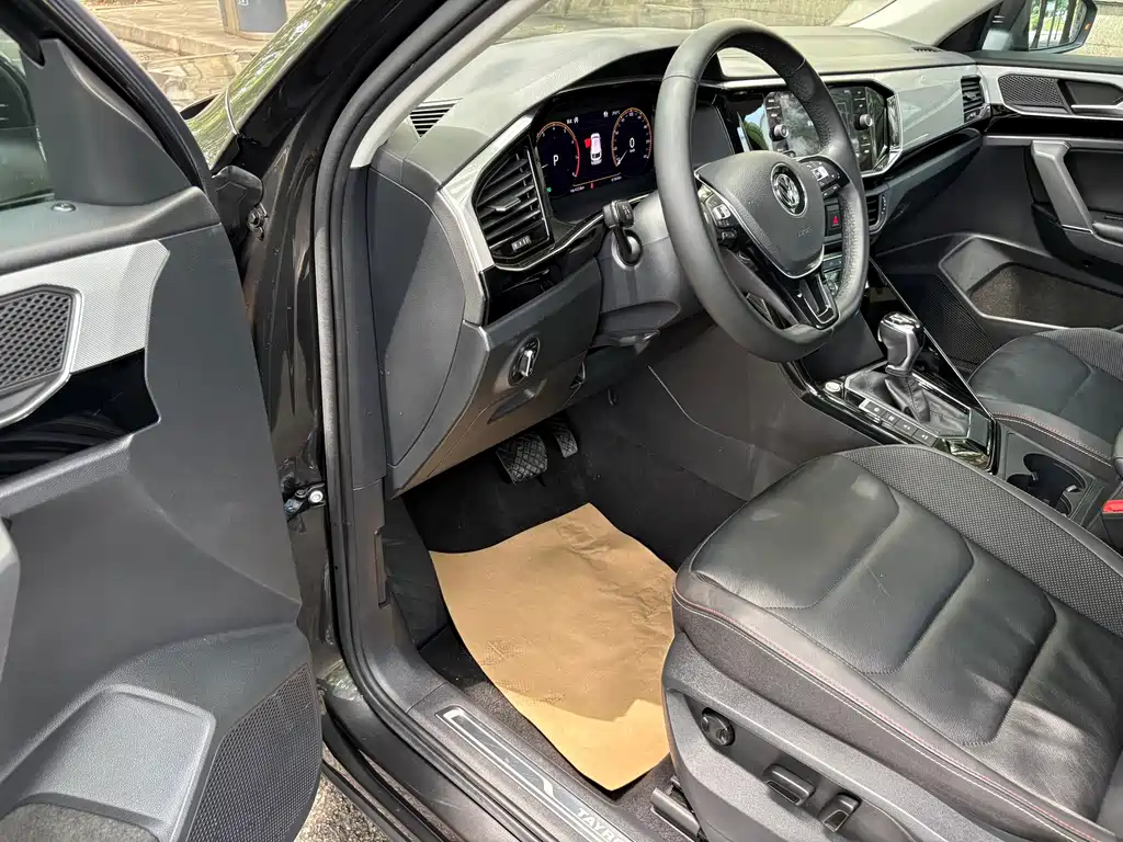 Volkswagen Tayron 2019 330TSI Luxury VI