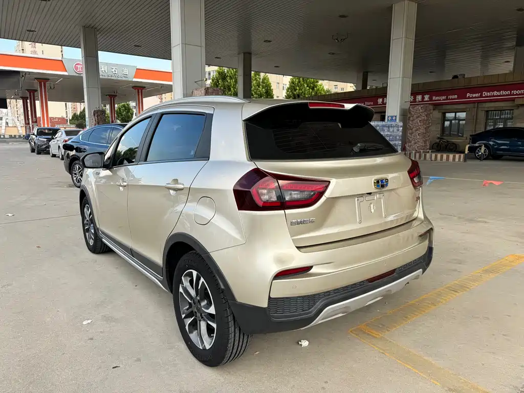 Geely Vision X3 — миниатюра 13