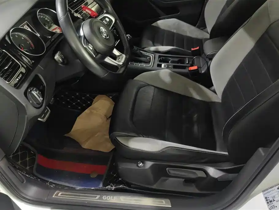Volkswagen Golf 2018 280TSI AT Flagship