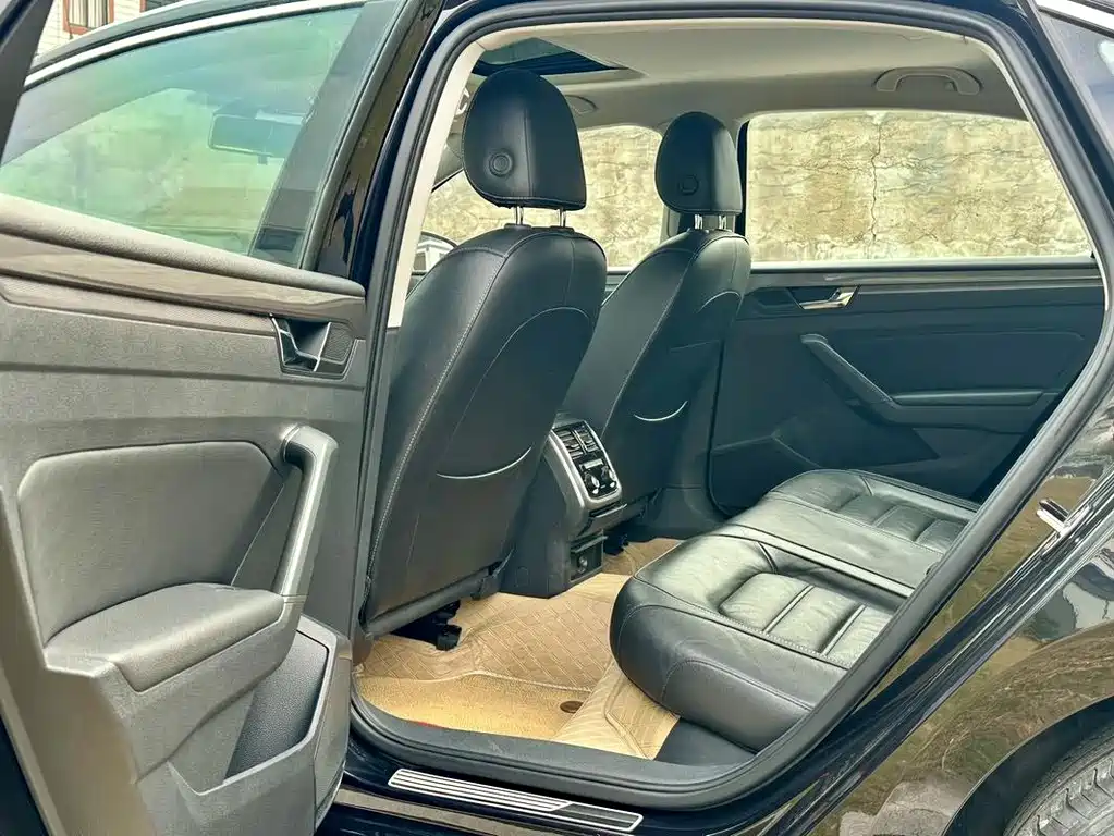Volkswagen Passat — миниатюра 6