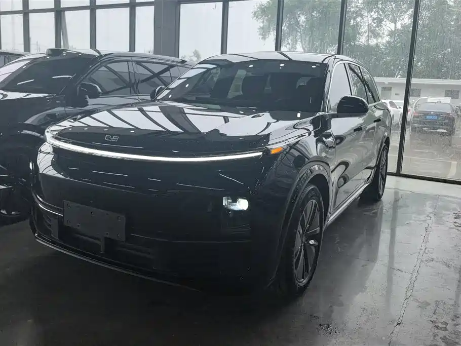 Li Auto Li L8 2025